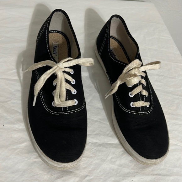 Black Lace Up Keds Sneakers Size 8.5 White Shoe Strings Laces Used - Picture 1 of 16